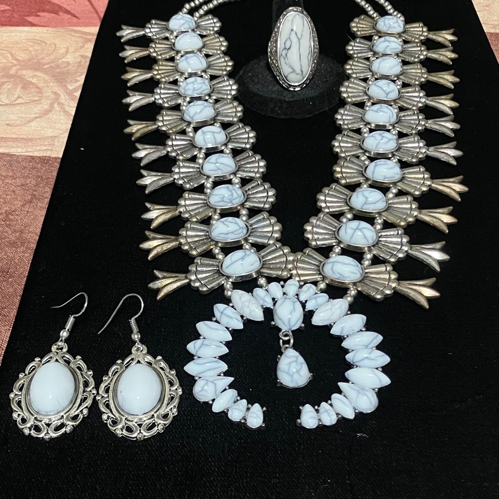Silver tone, white squash, blossom necklace, ring, and earrings